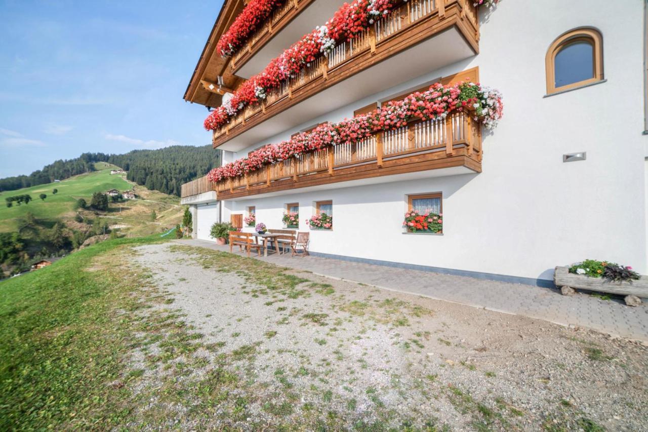 Tonigbauernhof Blumenwiese Schenna Luaran gambar